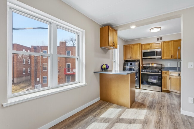 Building Photo - 24 Sherman Ter Unit 6