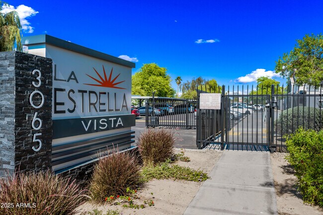 Building Photo - 3065 N 67th Ave Unit 229