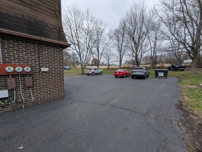 Trash service - 237 Summit St N Unit #2