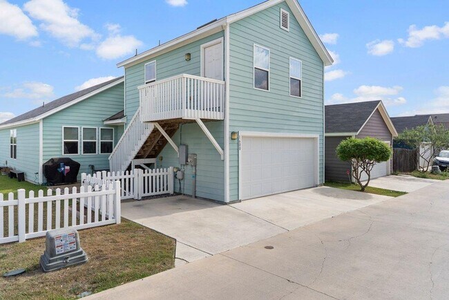 Photo - 1600 Arbor Knot Dr