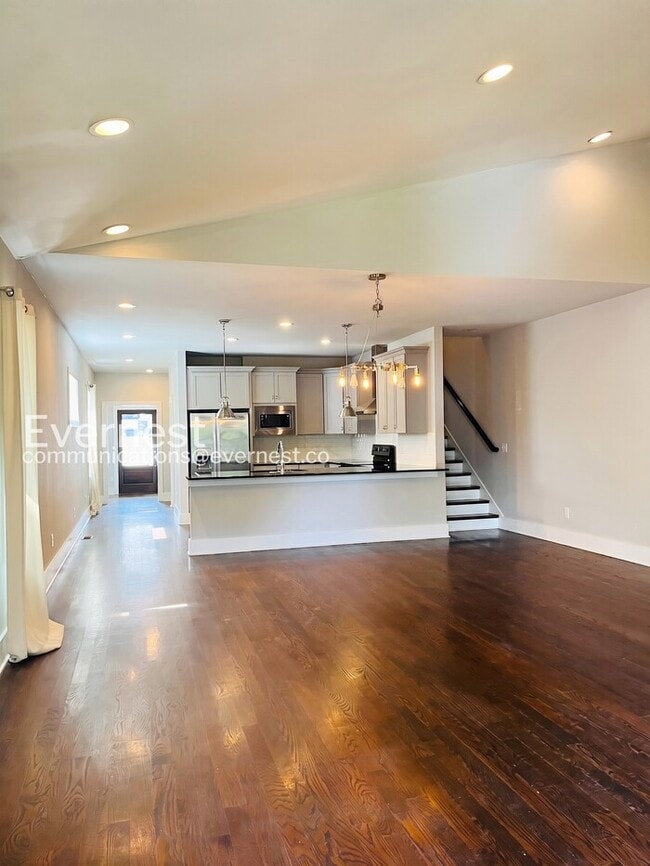 Photo - 1003B Spain Ave