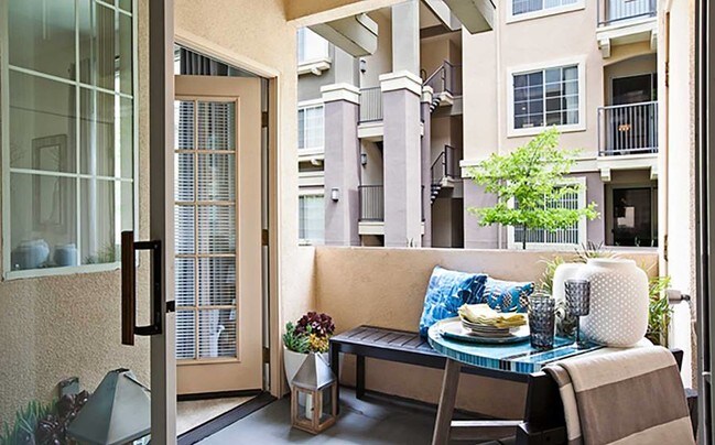 Avalon Willow Glen Apartments For Rent in San Jose, CA
