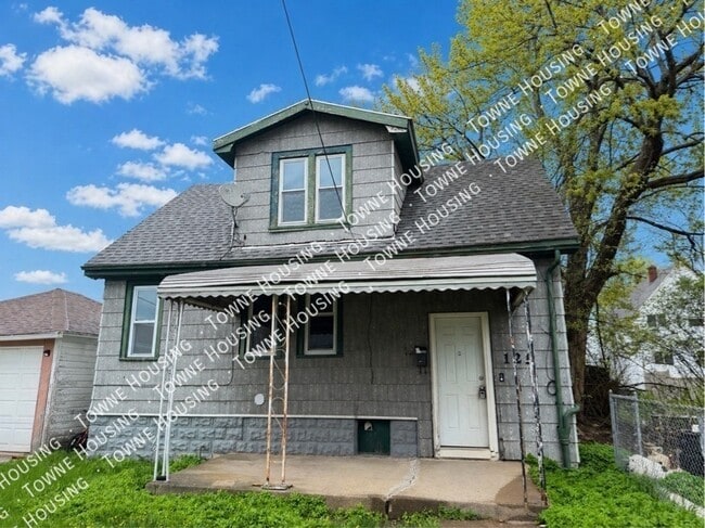 Building Photo - 125 Edison Ave Unit Carriage House