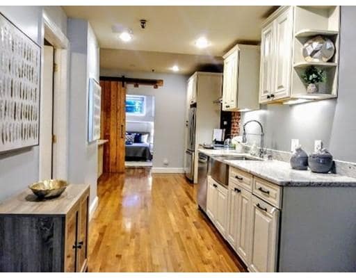 Photo - 868 Beacon St Unit 1