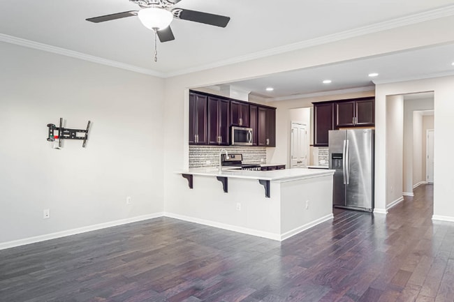 Photo - 268 Rubrum Dr