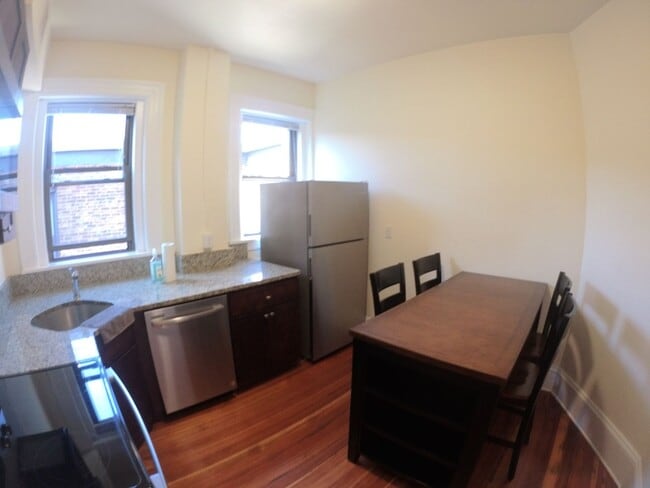 Photo - NO FEE!! CENTRAL AIR! NICELY RENOVATED BROOKLINE 2 BED AVAIL 9/1