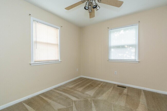 Photo - 1218 N College Ave Unit C