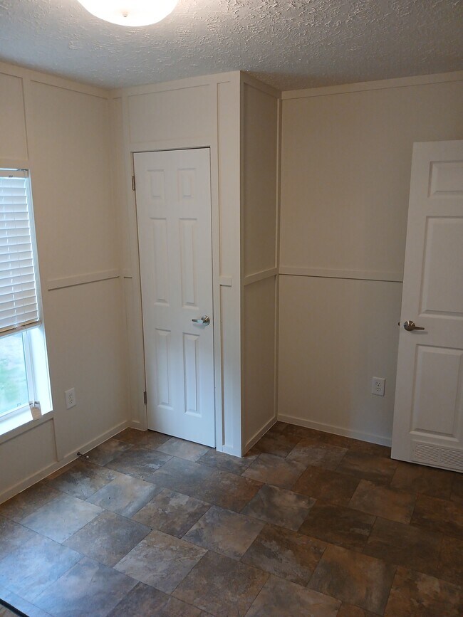 Photo - 920 E North St