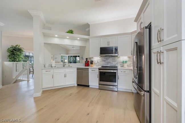 Building Photo - 13040 Castle Harbour Dr Unit T1