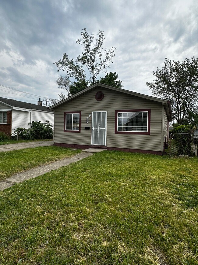 Photo - 7200 Edgeton St