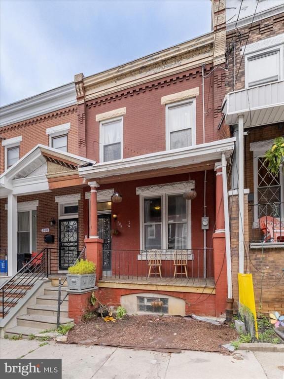 Photo - 242 Berkley St