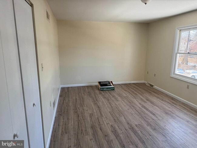 Photo - 425 Factory St