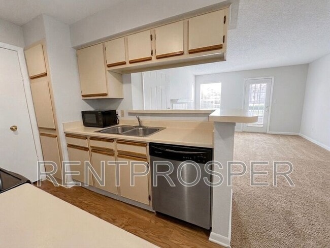 Photo - 5530 Chrishire Way Unit D106