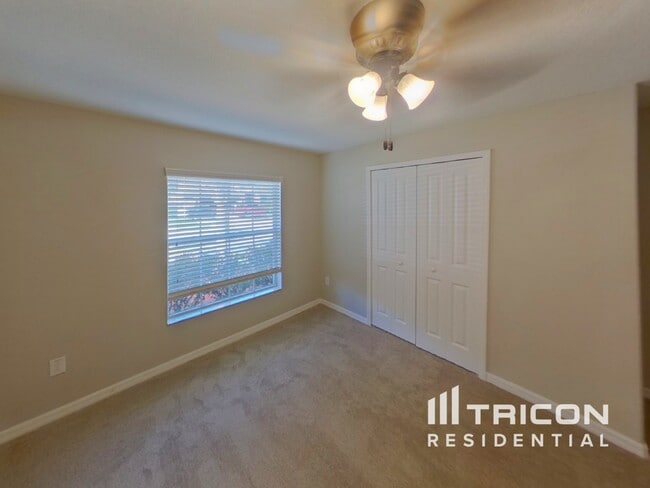 Photo - 10923 Rainbow Pyrite Dr