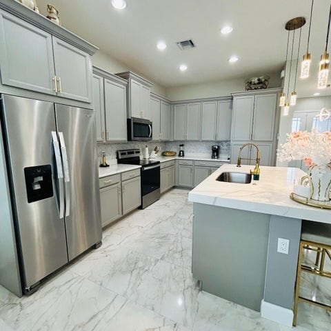 Building Photo - 14999 Goldspar Ct