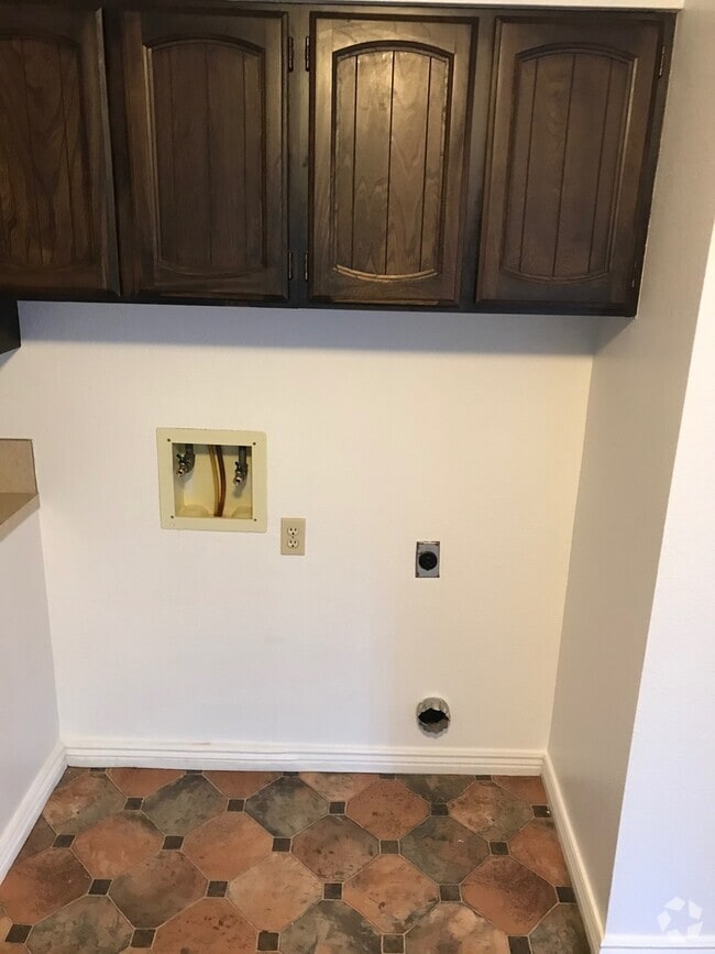 Building Photo - 674 W Idaho Ave Unit Idaho Ave. Rental