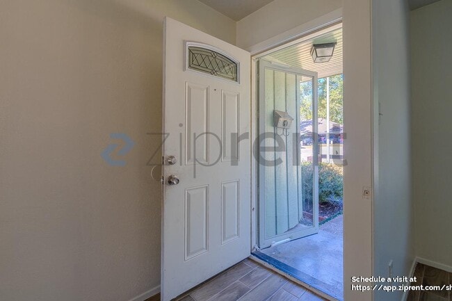 Photo - 958 Wavecrest Ln