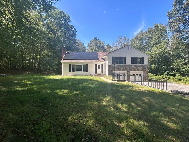 Photo - 57 Hill Top Trail