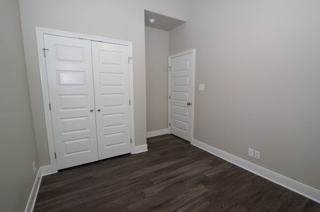 Photo - ADORABLE 2/1 APARTMENT CLOSE TO CAMPUS! DEC SUBLEASE!