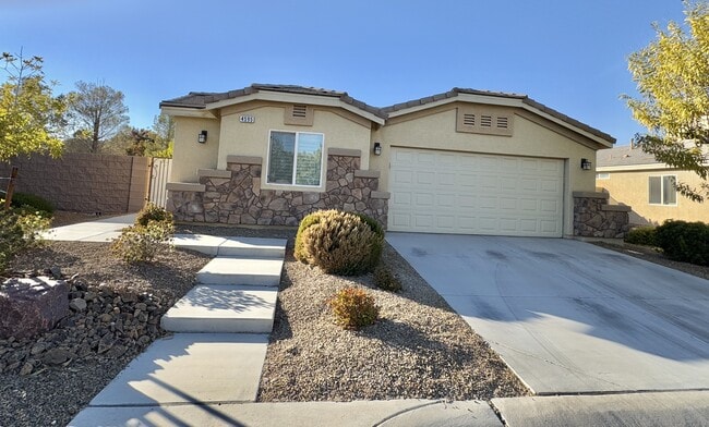 Photo - 4595 Grindle Point St