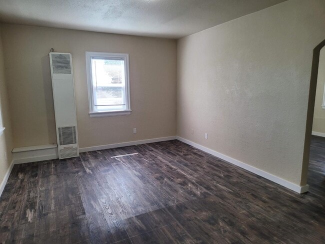 Photo - 318 N Laguna St