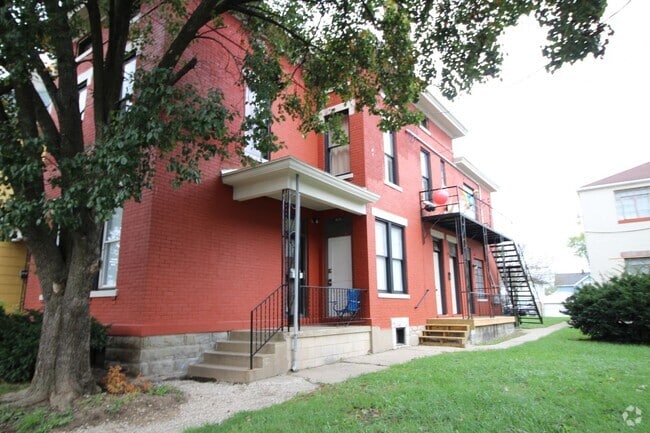 Building Photo - 1 Bedroom on S High St Unit 1624 S High Rental