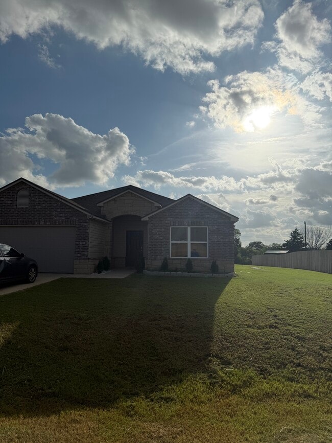 Building Photo - 3906 Elm Ridge St Rental