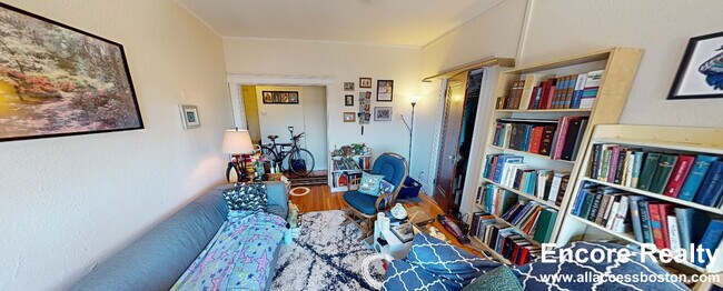 Photo - 1800 Commonwealth Ave Unidad 30