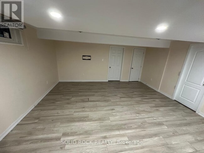 Photo - 1678 Fisher Ave