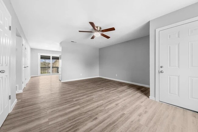 Living room - 124 Wind Ridge Dr Unidad Apt A