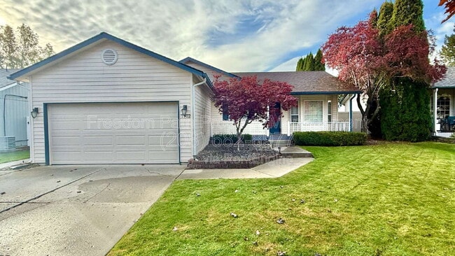 Building Photo - 1902 W Hampson Ave