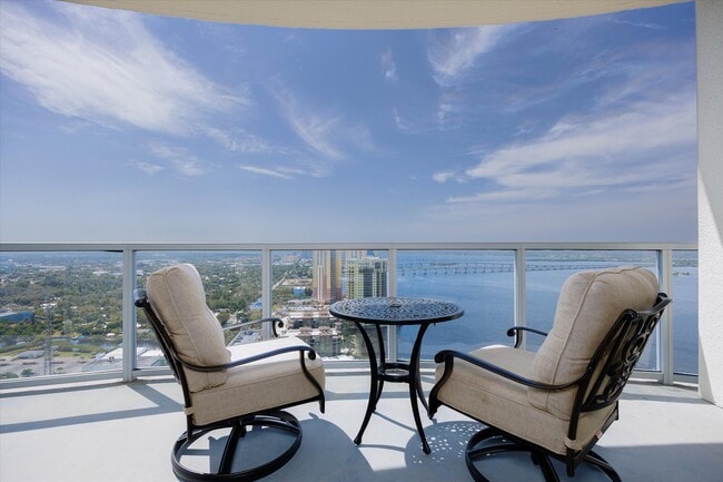 Photo - 3000 Oasis Grand Blvd Unit LPH-1