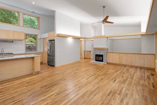 Photo - Modern Mountain Oasis