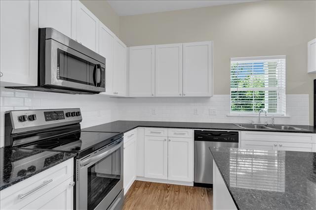 Photo - 357 N Woods St Townhome