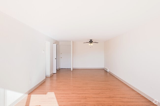 1 BR, 1 BA