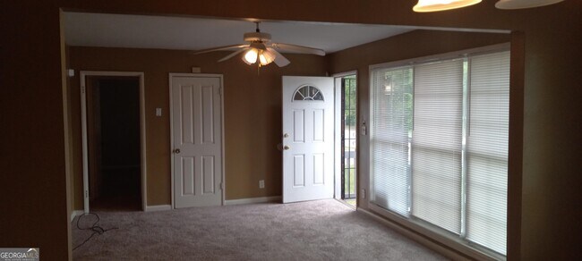 Photo - 1412 Columbia Dr