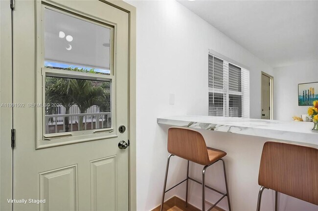 Photo - 5325 SW 77th Ct Unit 205F