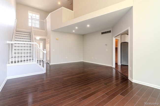 Photo - 41859 Mitchell Rd Unit 16