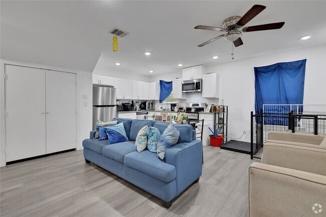 Building Photo - 9405 Madera Rd Unit B Rental
