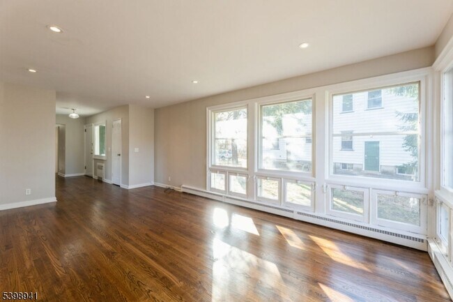 Photo - 57 Essex Ave