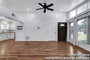 Photo - 551 Lanark Dr