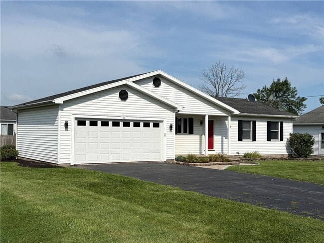 Photo - 195 Island Cottage Rd