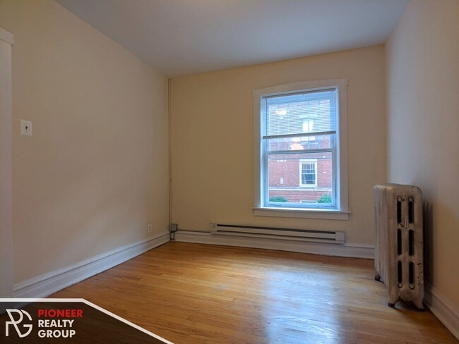 Photo - 951 W Cornelia Ave Unit 1A