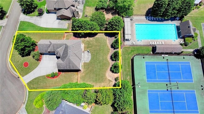 Photo - 1515 Boomer Cir