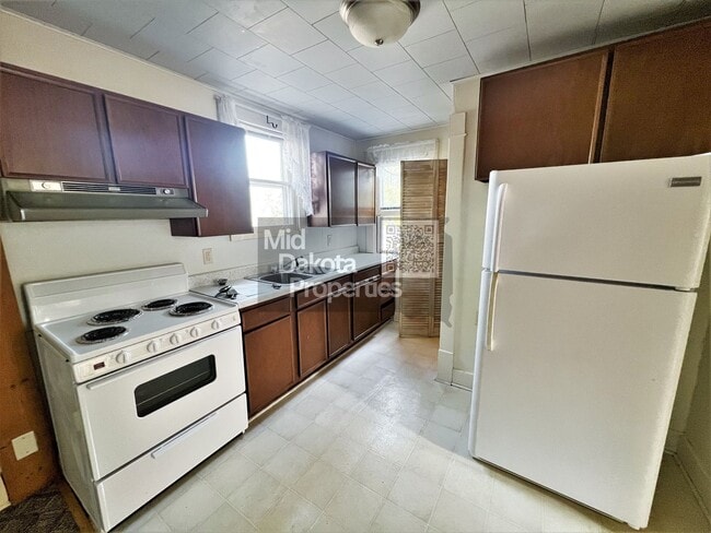 Photo - 1200 E 3rd-2 Bedroom house