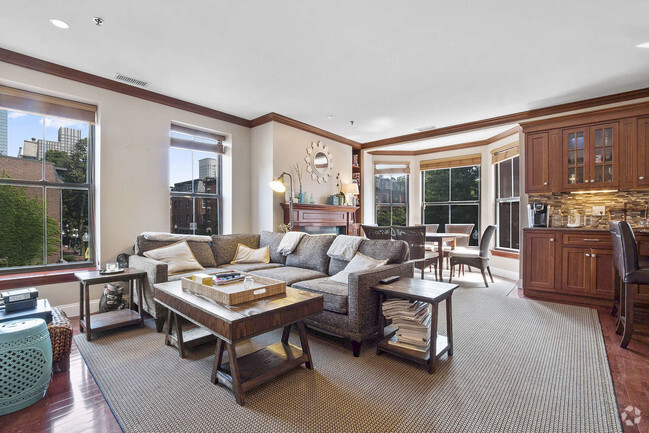 Building Photo - 14 Clarendon St Unit 202 Rental