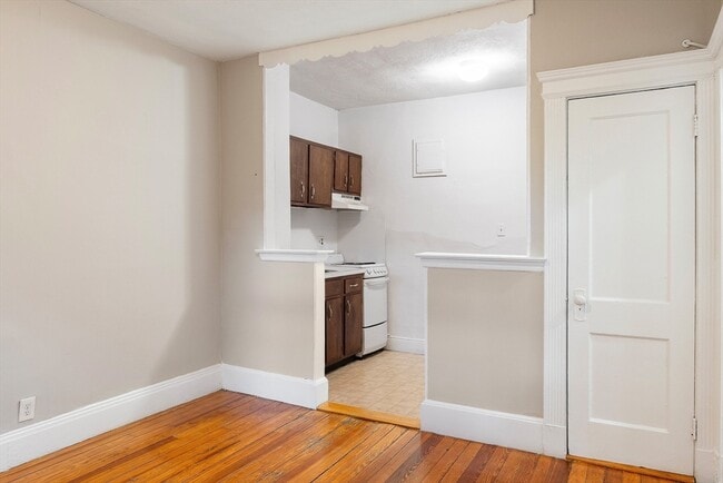 Photo - 31 Orkney Rd Unit 23