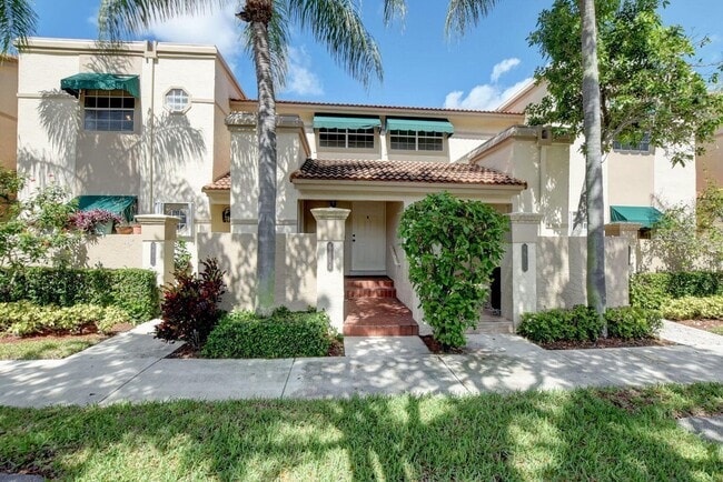 Building Photo - 6614 Via Regina