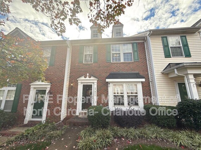 Photo - 17811 Delmas Dr