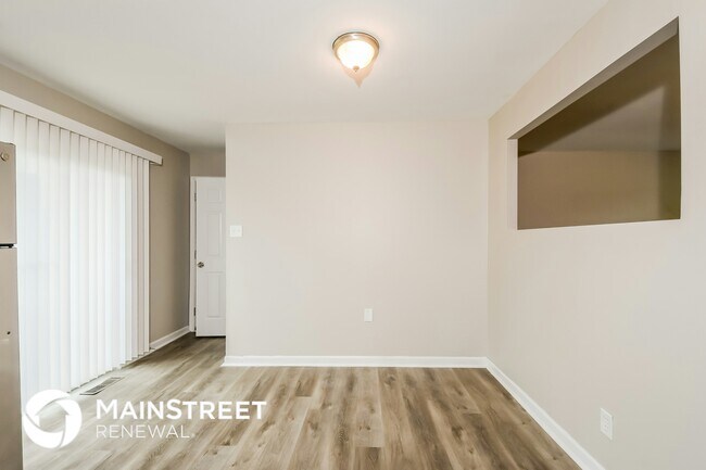 Photo - 1126 Airglades Dr